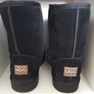 Size 9 ugg boots